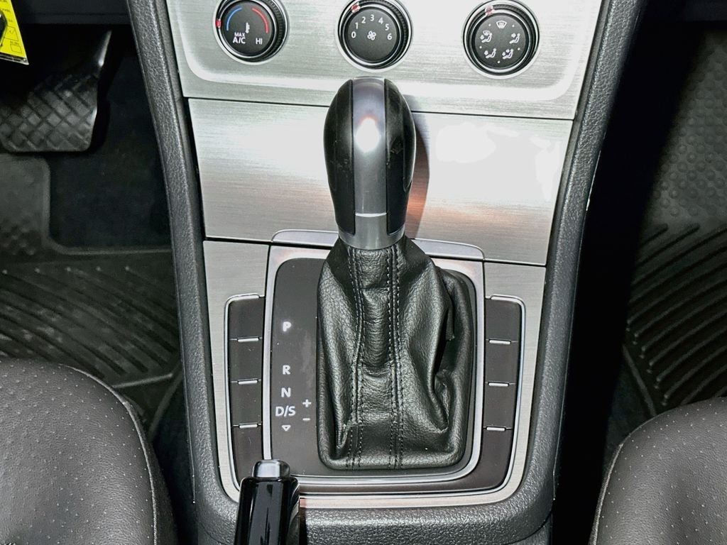 2015 Volkswagen Golf TSI S 4-Door
