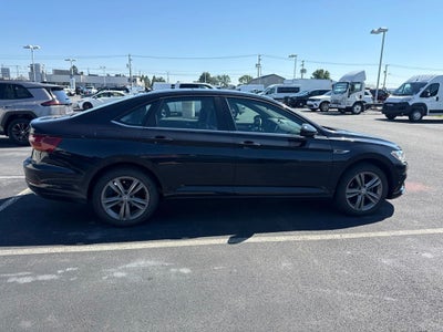 2019 Volkswagen Jetta R-Line