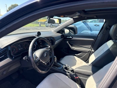 2019 Volkswagen Jetta R-Line