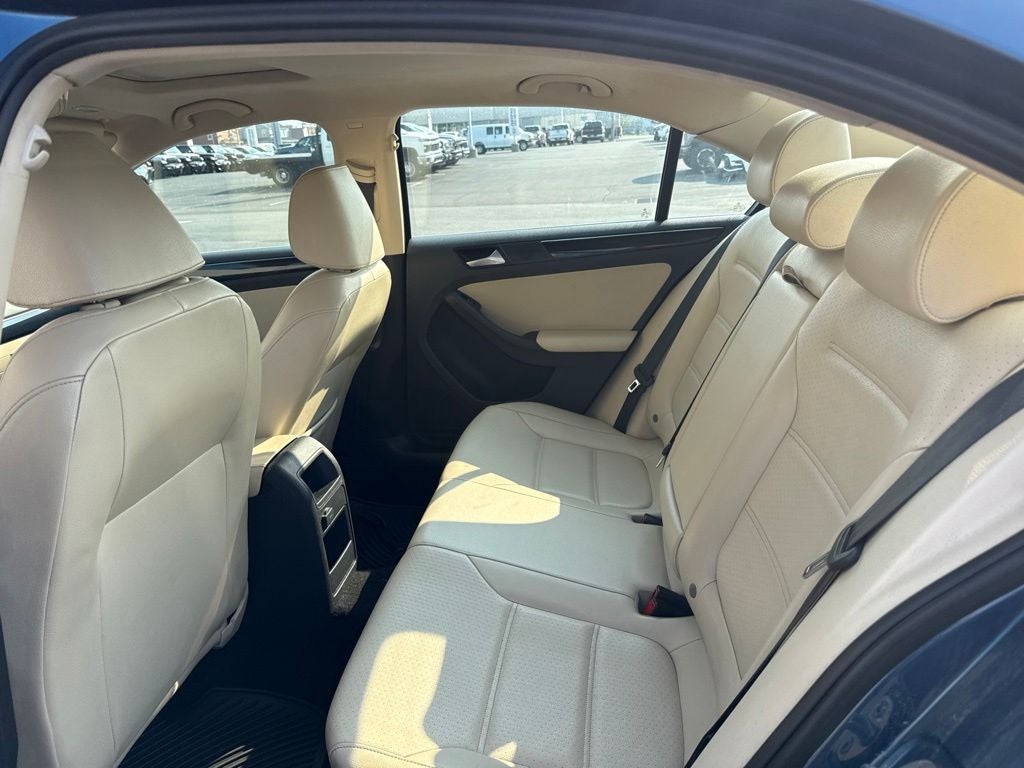2017 Volkswagen Jetta 1.8T SEL