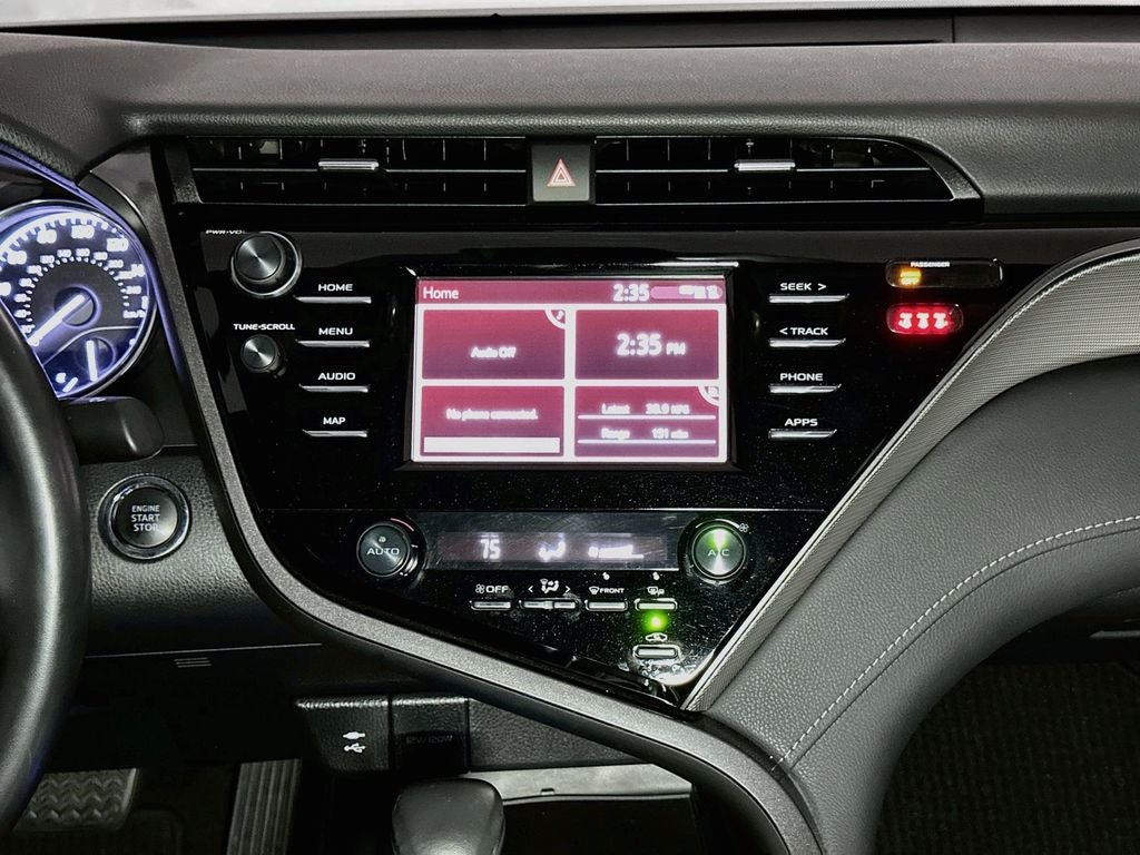 2019 Toyota Camry SE