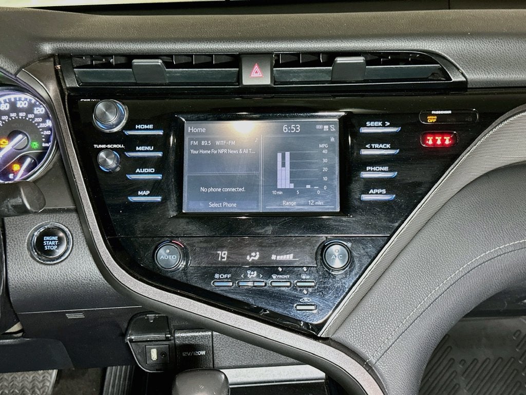 2019 Toyota Camry SE