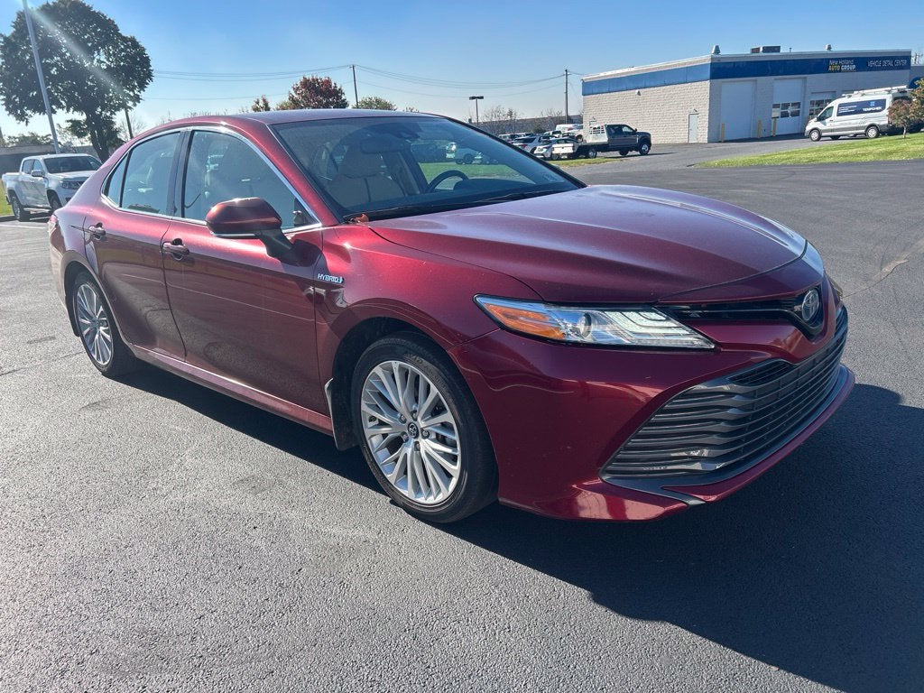 2019 Toyota Camry Hybrid XLE