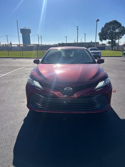 2019 Toyota Camry Hybrid XLE