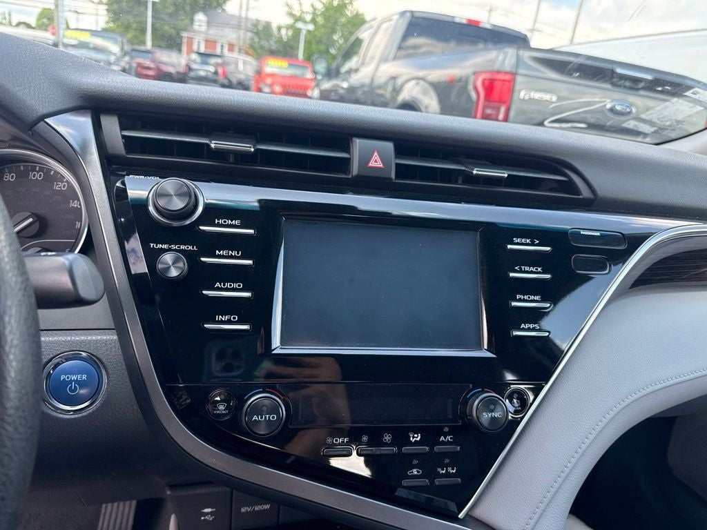 2018 Toyota Camry Hybrid LE