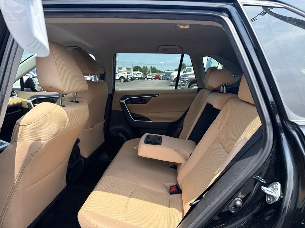 2021 Toyota RAV4 Hybrid LE