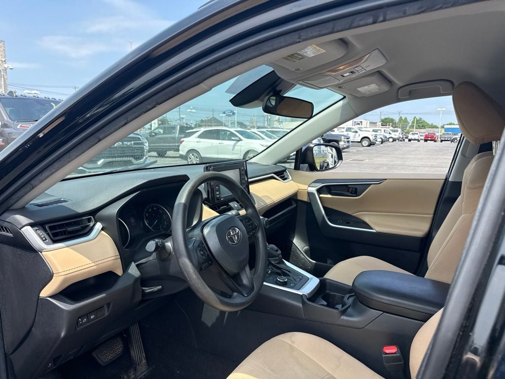 2021 Toyota RAV4 Hybrid LE