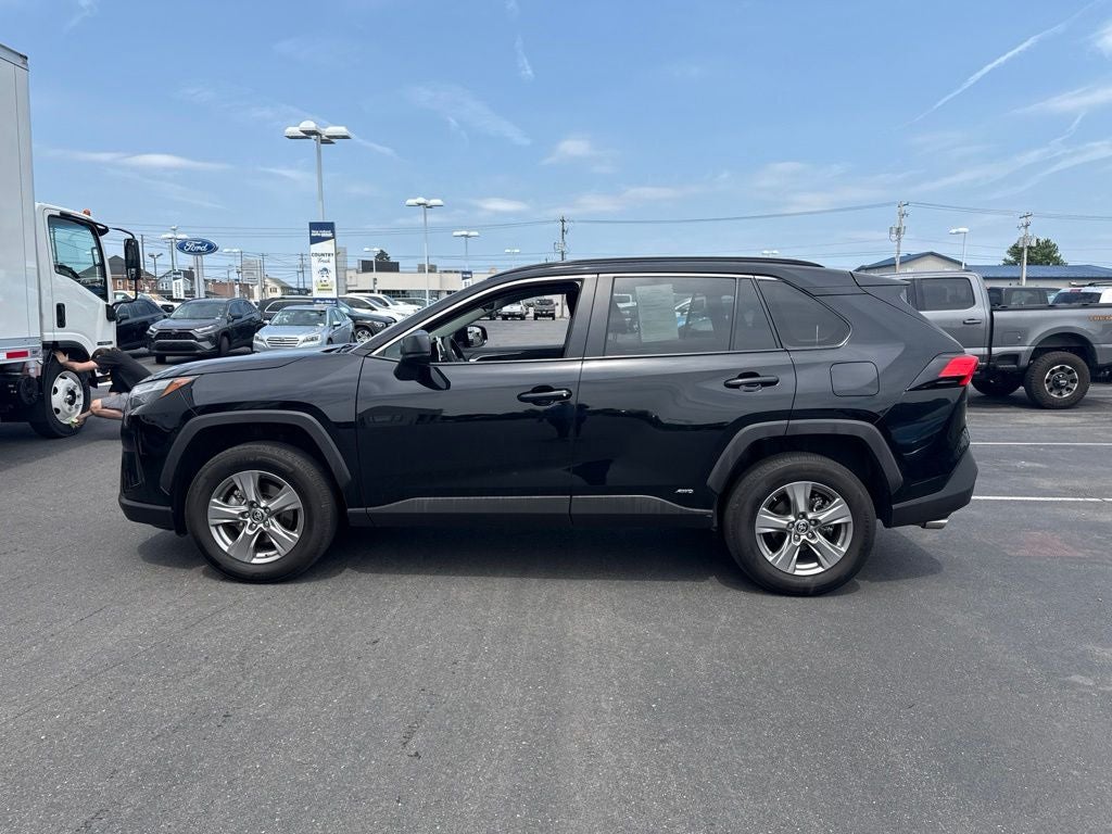 2024 Toyota RAV4 Hybrid LE