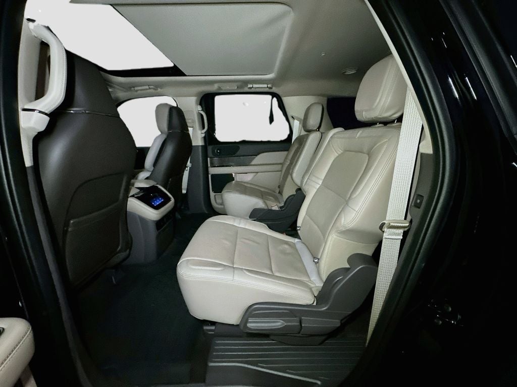 2022 Lincoln Navigator L Reserve