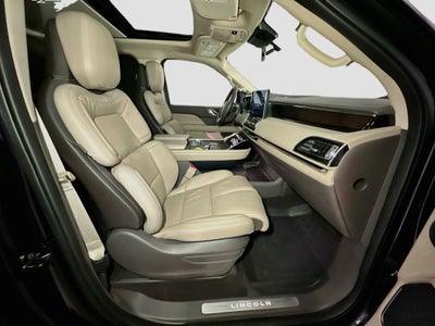 2022 Lincoln Navigator L Reserve