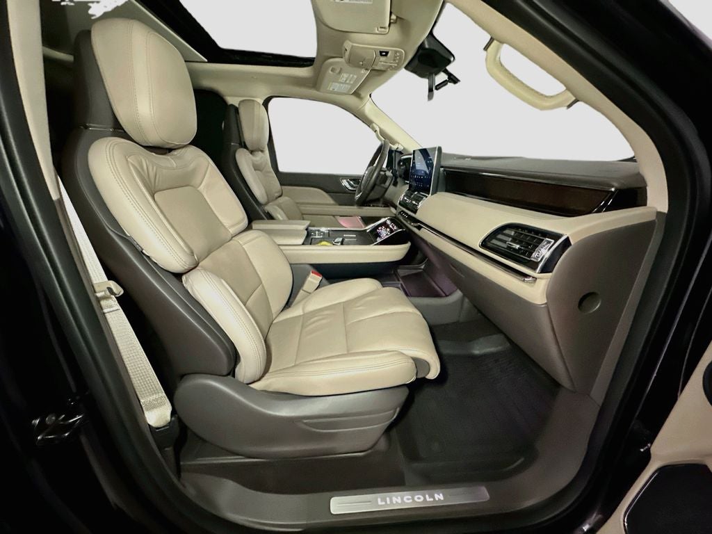 2022 Lincoln Navigator L Reserve