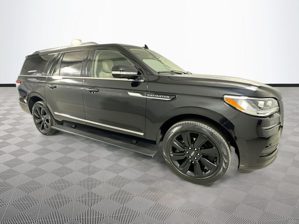 2022 Lincoln Navigator L Reserve