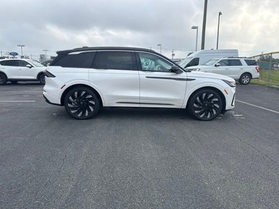 2024 Lincoln Nautilus Black Label