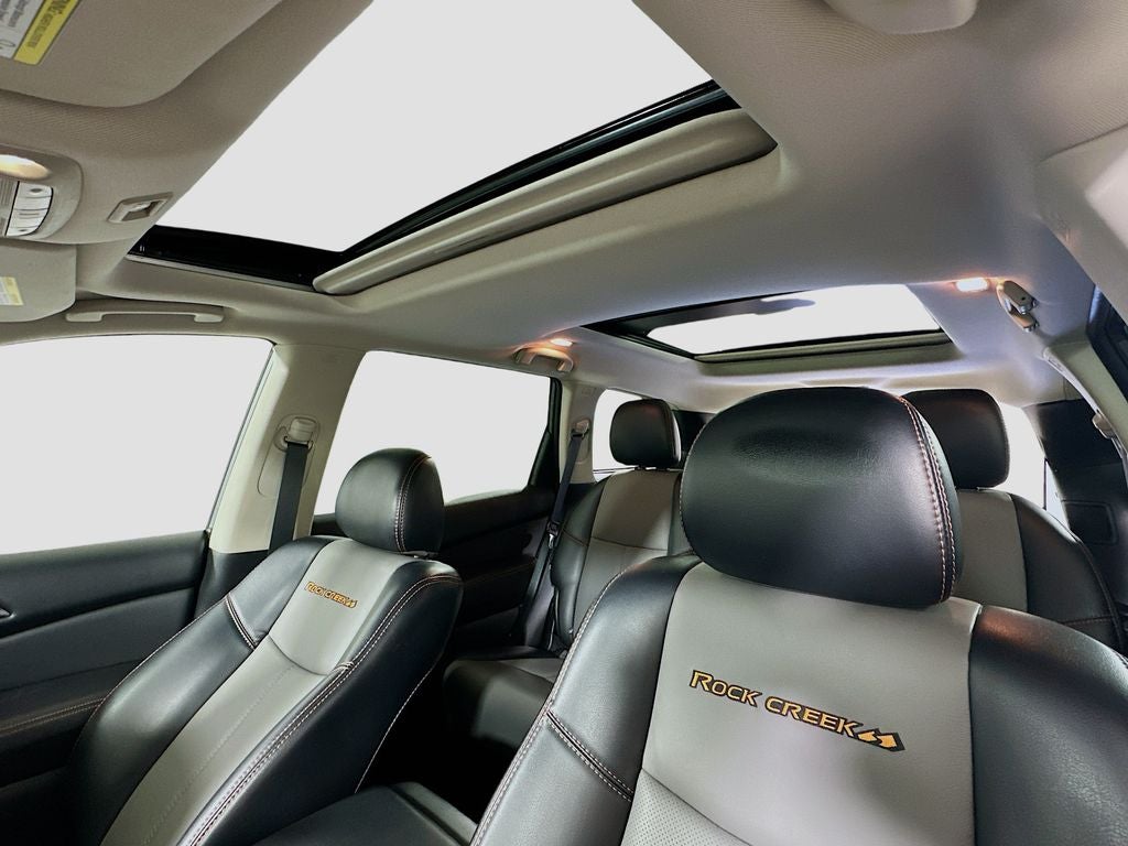 2020 Nissan Pathfinder SL