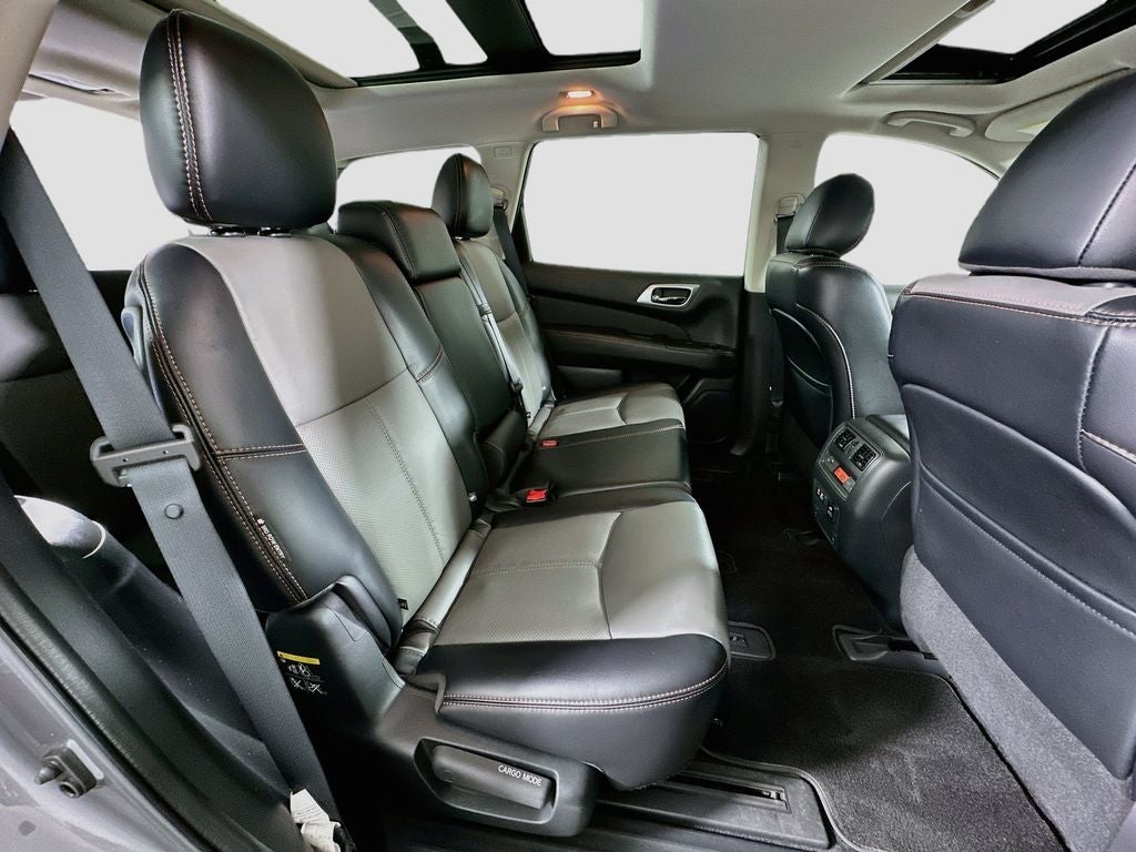 2020 Nissan Pathfinder SL