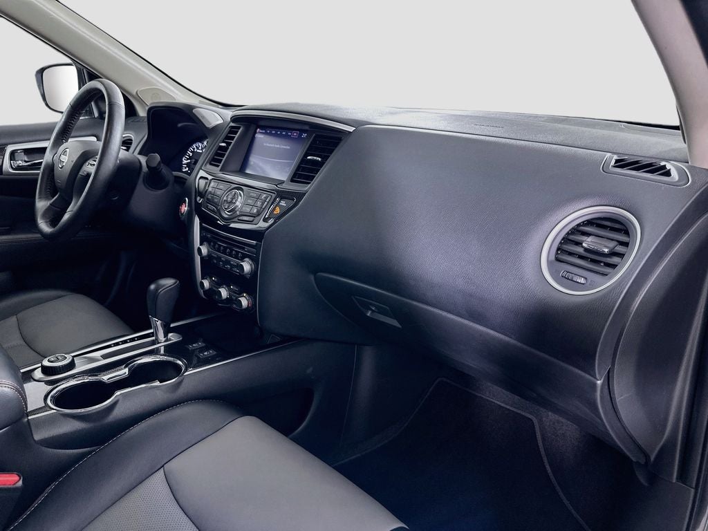 2020 Nissan Pathfinder SL
