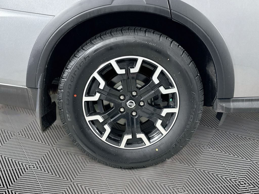 2020 Nissan Pathfinder SL