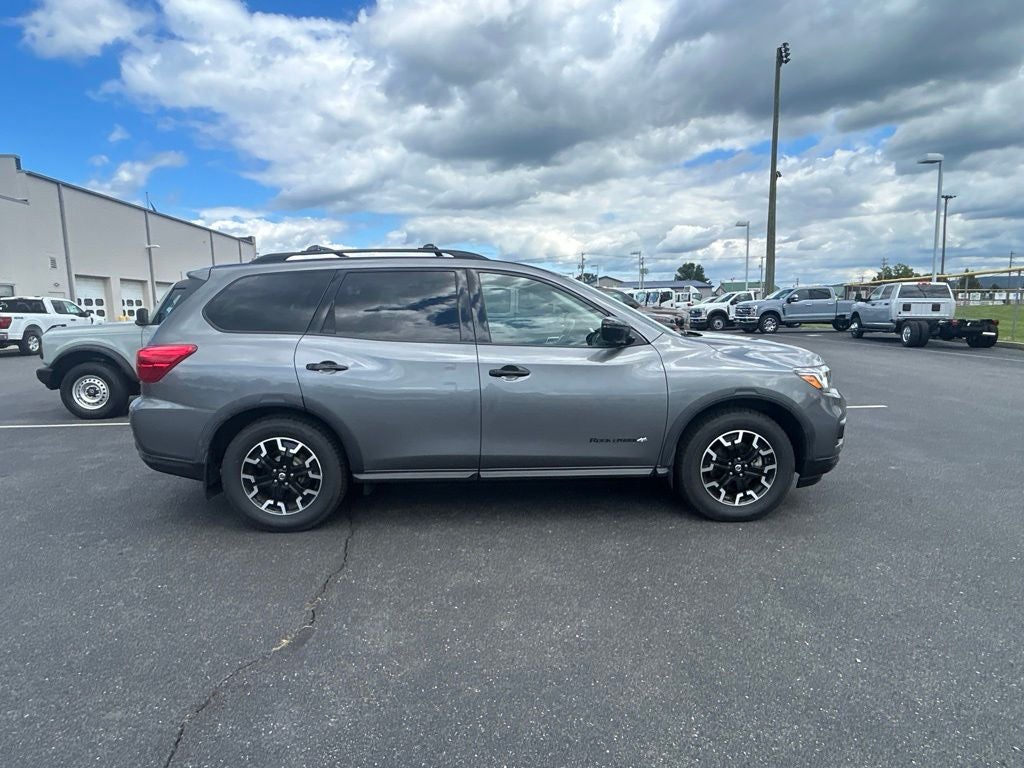 2020 Nissan Pathfinder SL