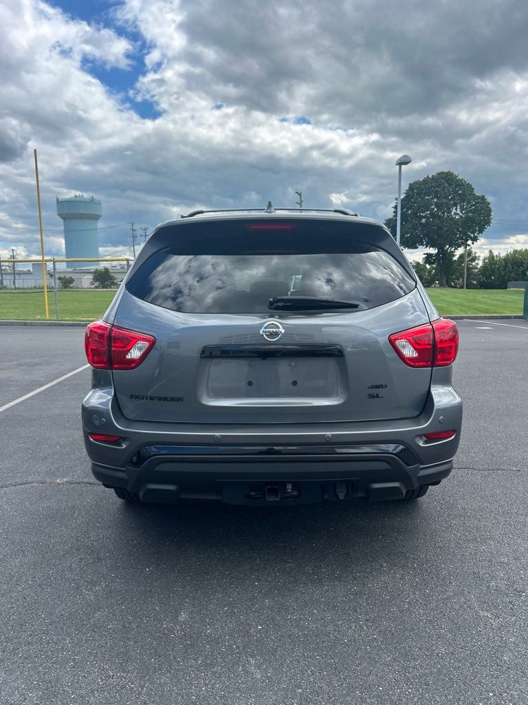 2020 Nissan Pathfinder SL