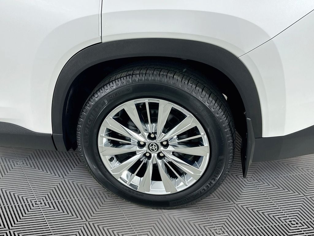 2024 Toyota Grand Highlander Platinum
