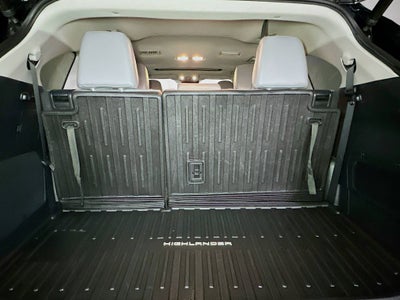 2022 Toyota Highlander Hybrid Bronze Edition
