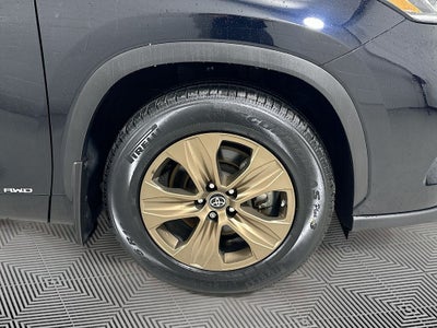 2022 Toyota Highlander Hybrid Bronze Edition