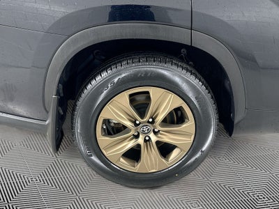 2022 Toyota Highlander Hybrid Bronze Edition