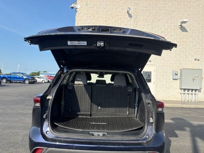 2021 Toyota Highlander LE