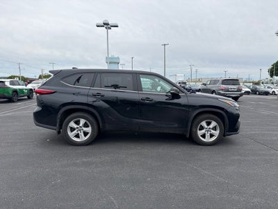 2021 Toyota Highlander LE