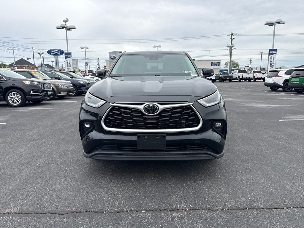 2021 Toyota Highlander LE