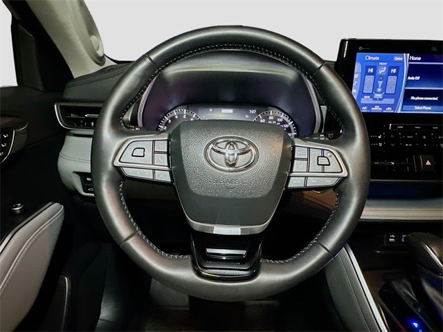 2022 Toyota Highlander Limited