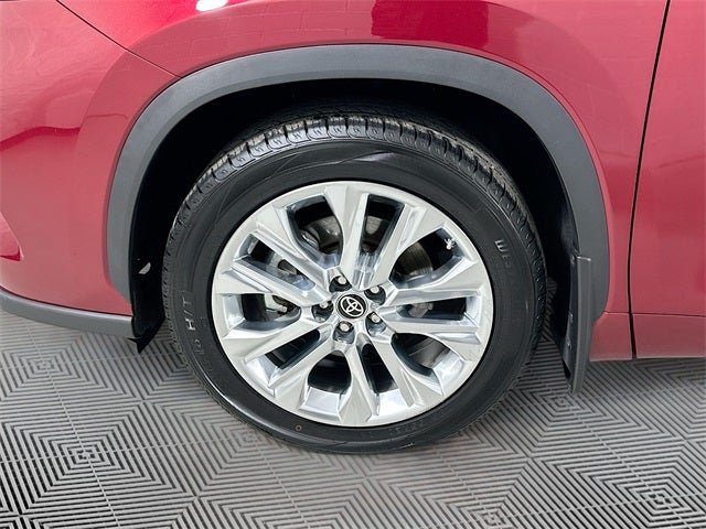 2022 Toyota Highlander Limited
