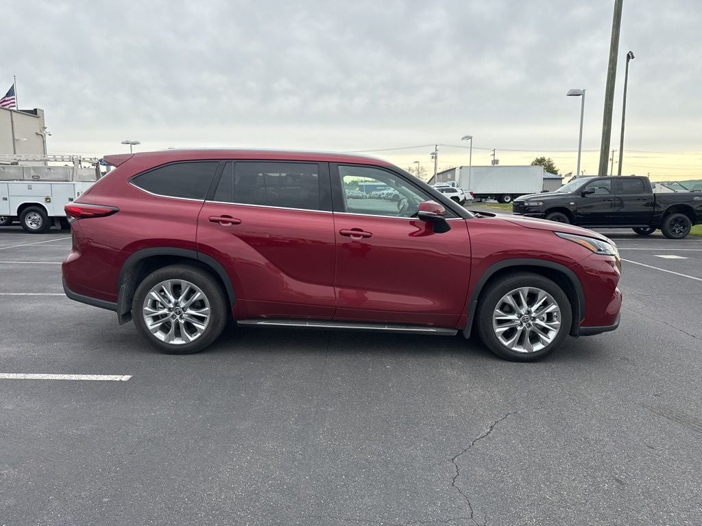2022 Toyota Highlander Limited