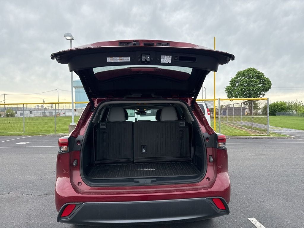 2022 Toyota Highlander Limited