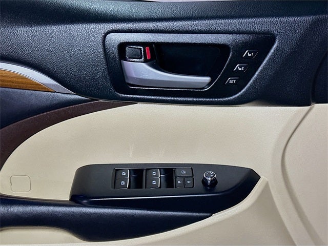 2017 Toyota Highlander Limited