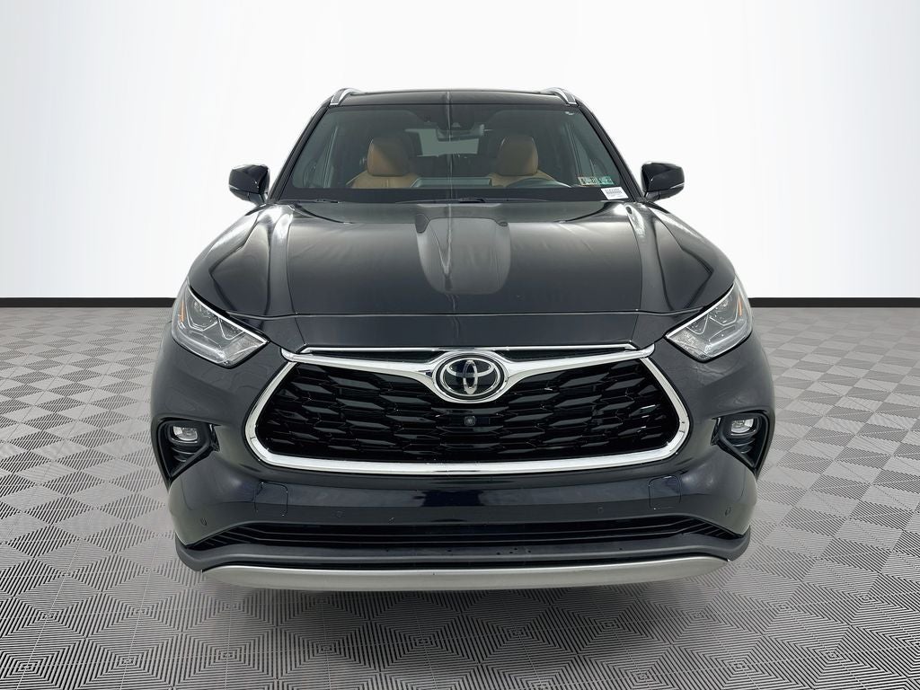 2022 Toyota Highlander Platinum