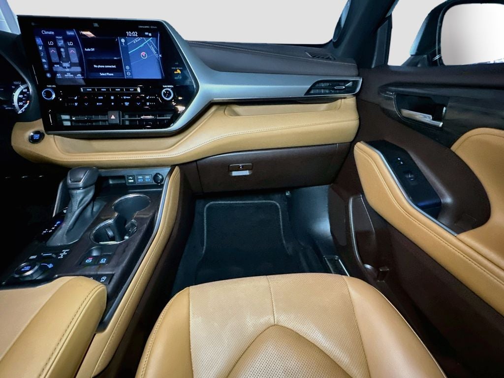 2022 Toyota Highlander Platinum