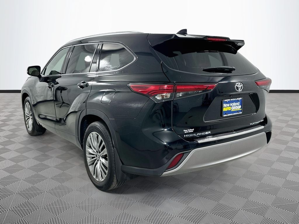 2022 Toyota Highlander Platinum