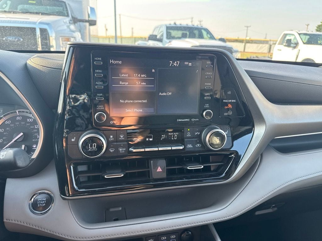2022 Toyota Highlander XLE