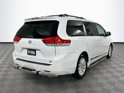 2013 Toyota Sienna LE 7 Passenger