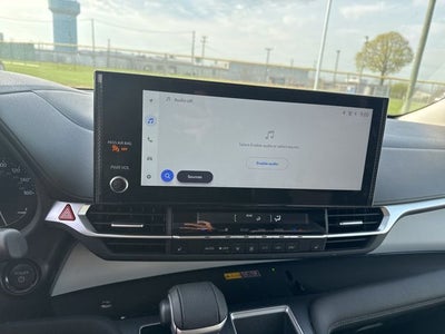 2025 Toyota Sienna XLE 8 Passenger