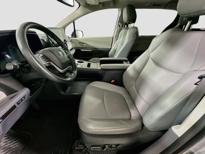 2022 Toyota Sienna XLE 7 Passenger