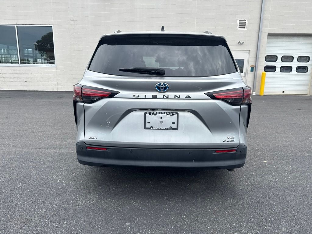 2022 Toyota Sienna XLE 7 Passenger