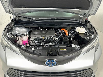 2022 Toyota Sienna XLE 7 Passenger