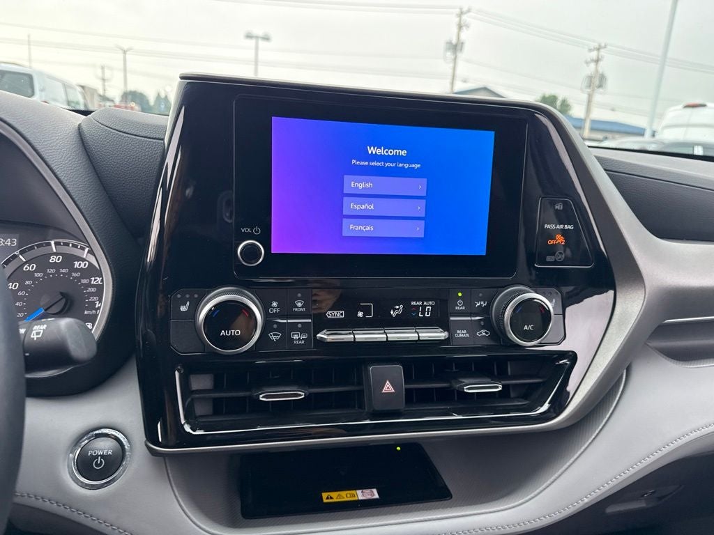 2023 Toyota Highlander Hybrid XLE