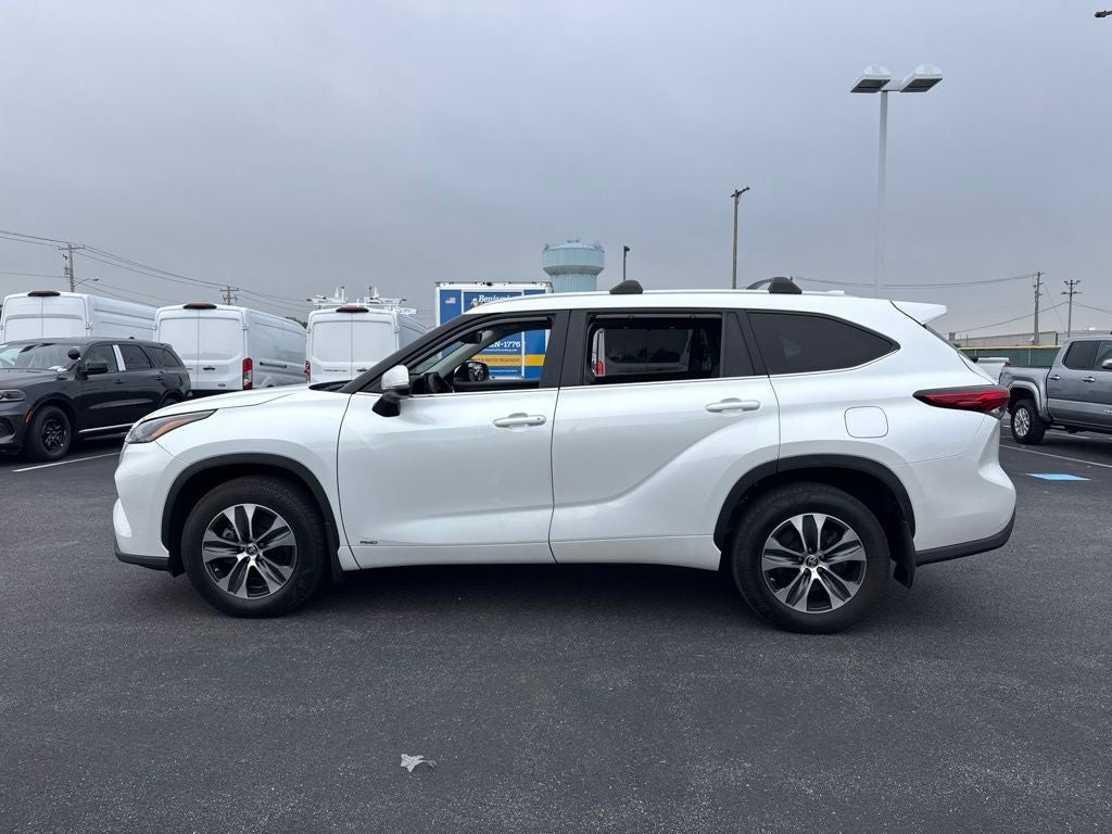 2023 Toyota Highlander Hybrid XLE