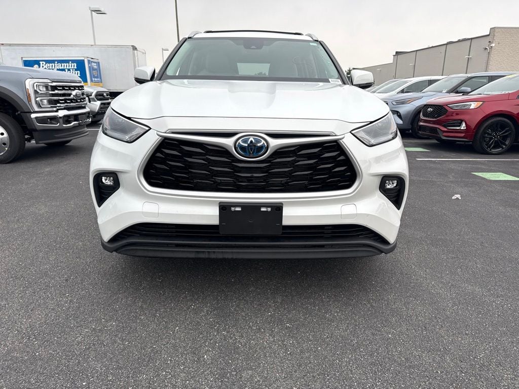 2023 Toyota Highlander Hybrid XLE
