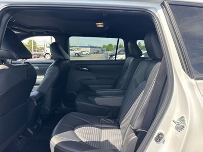 2023 Toyota Highlander XSE
