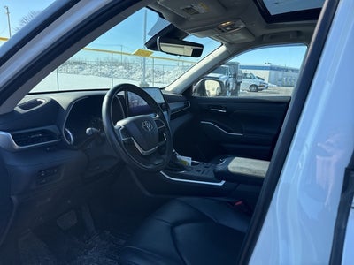 2023 Toyota Highlander XLE
