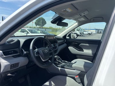2023 Toyota Highlander L